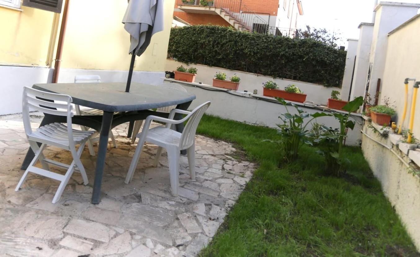 House 27 Apartment Фиумичино Екстериор снимка